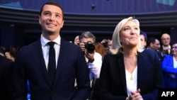 Marine Le Pen și Jordan Bardella, liderii Partidului Reuniunea Naţională.
