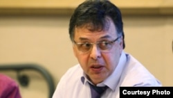 Алишер Ильхамов