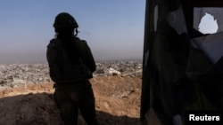 Qəzza zolağında "Sarı xətt" daxilində İsrail hərbi postu