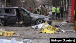 Місце російського ракетного удару в Сумах, Україна, 13 квітня 2025 року