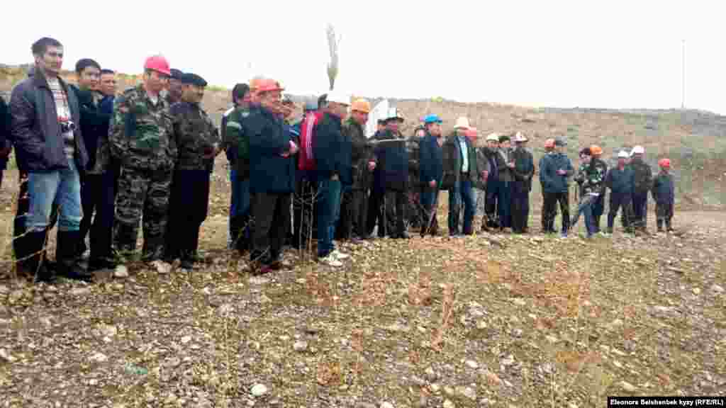 "Макмал" алтын комбинатында миңден ашуун киши иштейт.