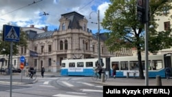 17-річна біженка з України Дарія Воловик тепер живе в місті Гетеборг, другому за величиною у Швеції