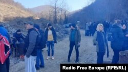 Protest Srba u Leposaviću protiv eksproprijacije zemljišta na severu Kosova