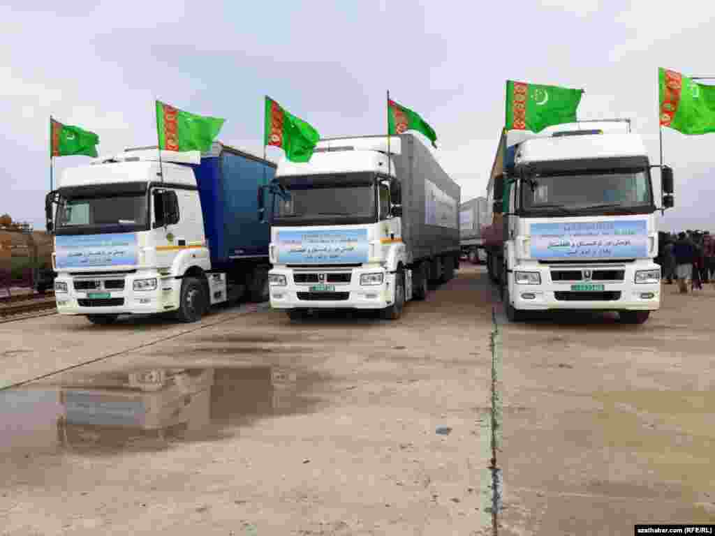 Гуманитарная помощь Туркменистана прибыла в Афганистан. Общая стоимость груза оценивается более чем в 1 миллион долларов.