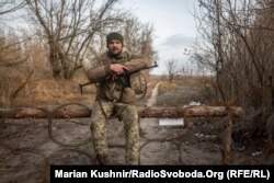 На тлі розмов про можливе повномасштабне військове вторгнення Росії в Україну солдати на передовій не вірять в це і кажуть, що готові захищати країну й надалі