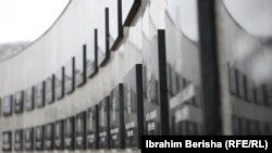 Memoriali kushtuar viktimave të masakrës së Reçakut. Fotografi ilustruese nga arkivi. 