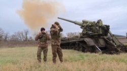 Ukrainian Artillerists Battle For Control Of Key Luhansk Highway