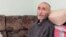 15 жылдан артық отырған түрмеден құр сүлдері шыққан диссидент ақын Арон Атабек. Алматы, 6 қазан, 2021 жыл.