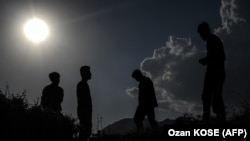 شماری از پناهجویان افغان در مرز میان ایران و ترکیه