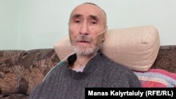 Арон Атабек дома после освобождения. Октябрь 2021 года 