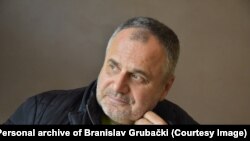 Branislav Grubački: Vojvodina nije ista. Ona tuguje svih ovih godinu dana i žedna je pravde. Očekujem da će 1. novembar da prođe mirno i da režim neće moći ništa da napravi čak i ako ubaci provokatore. Ali mislim da od 2. novembra moramo da krenemo da pravimo jasan plan.