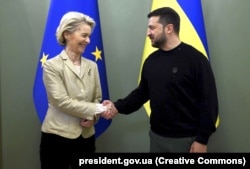 Президент України Володимир Зеленський і голова Єврокомісії Урсула фон дер Ляєн. Київ, 4 листопада 2023 року