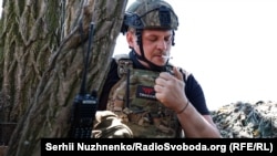 Олександр (33 роки), до повномасштабного вторгнення працював черговим електромонтером Рівненської атомної електростанції (РАЕС). 5 травня 2023 року