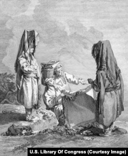 Indigenă din Siberia cu șaluri.