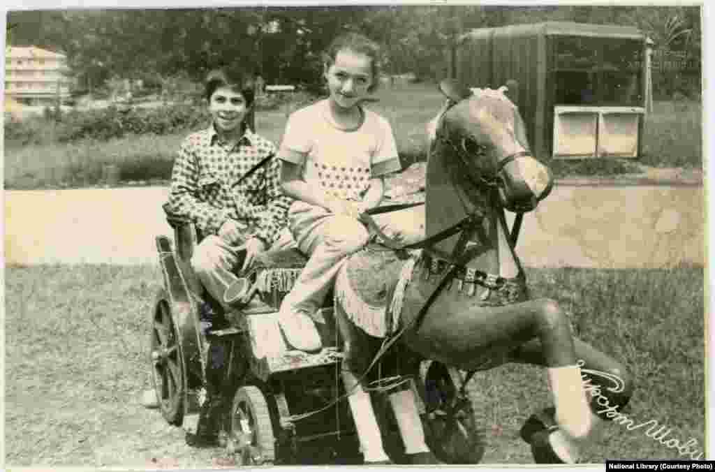 1970 წელი, ტრადიციულ ფოტოს ეტლში შოვშიც იღებდნენ. &nbsp;