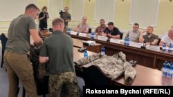 Під час засідання Комітету Верховної Ради України з питань антикорупційної політики щодо можливої корупції у Міністерстві оборони. Київ, 23 серпня 2023 року