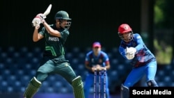 د افغانستان او پاکستان د کرکټ لوبډلو د پخوانۍ لوبې عکس