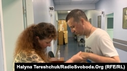 Валентина Попченко щодня опікується сином після поранення 19 лютого 2023 року