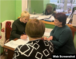 Переселенці з Луганщини в гуманітарному хабі Черкаської області отримують консультації фахівців. 16.02.2024, ТГ Артем ЛИСОГОР