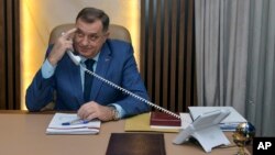 Milorad Dodik u kancelariji u Banjaluci, decembar 2023.