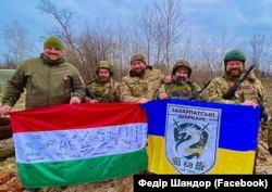 Федір Шандор із побратимами