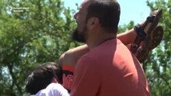 Video | De ce să adopți un copil? „Copiii sunt cea mai bună terapie” 