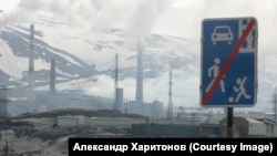 O imagine pe care Haritonov o numește „De ce nu poți locui aici”. Fotografia a fost făcută la începutul secolului, dar foarte puține lucruri s-au schimbat.