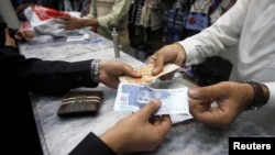 په پېښور کې يو کاروباري - انځور له ارشيفه 