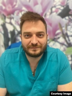 Medicul Andrei Dumitrescu spune că pentru pacienta care cere avort spitalul ar trebui să aibă un spațiu amenajat cu toate cele trebuincioase unui medic.