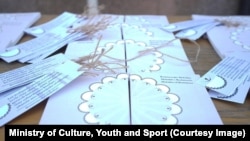 Kopertina e librit "Meloditë e Rezistencës" të Gynesh Veshallit.