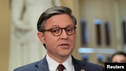 Конгрес США готовий запровадити санкції проти країн, які відмовляються співпрацювати з адміністрацією Дональда Трампа, зазначив Майк Джонсон