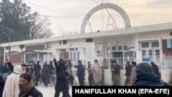 زخمیان د باجوړ خار مرکزي روغتون ته لېږدول شوي دي ـ پخوانی انځور.