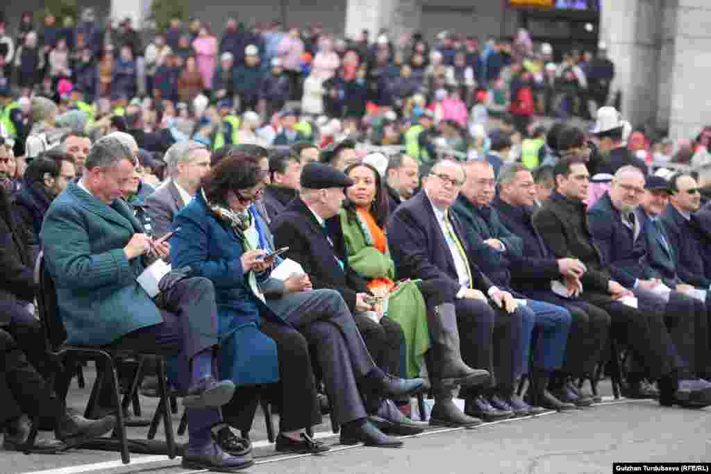 20-мартта саат 13:00дө улуттук спорт оюндары болот, саат 14:00дөн кечки 22:00гө чейин майрамдык концерт болот.