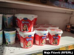 Proizvodi u prodavnici na Kosovu, Severna Mitrovica, 28. juli 2023.