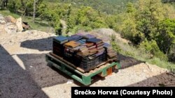 Pripreme za Otočnu školu društvene autonomije na Visu, Hrvatska