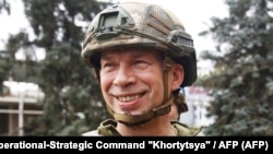 На Запорізький напрямок будуть направлені додаткові зброя та техніка, особлива увага буде приділена підготовці до оборонних дій в осінньо-зимовий період, каже Олександр Сирський