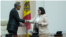 Ministra Infrastructurii și Dezvoltării Regionale, Lilia Dabija, și secretarul de stat adjunct american pentru Management și Resurse, Richard Verma