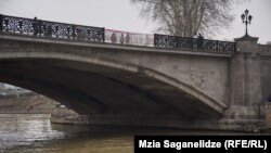 მეტეხის ხიდი