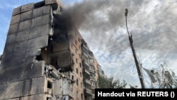 Кривой Рогдогу сокку урулган көп кабаттуу үй. 31-июль 2023-жыл. 