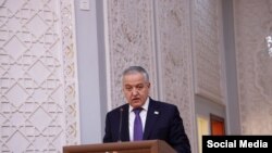 Тажикстандын тышкы иштер министри Сирожиддин Мухриддин.