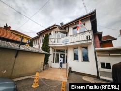 Ambulanca në Graçanicë që menaxhohet dhe financohet nga Ministria e Shëndetësisë e Serbisë.