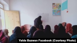 یکی دیگر از صنف های خانگی تاسیس شده از سوی بنیاد "یلدا بازوان"