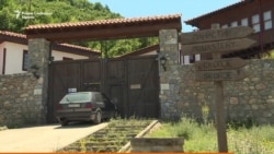 „Македонско село“ под клуч, без стопани, без посетители