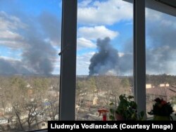 Перші бомбардування Бучі, вигляд з вікна ірпінської квартири Людмили