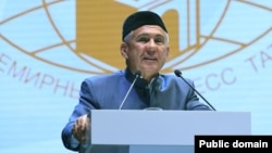 Рөстәм Миңнеханов