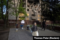 Місцеві беруть воду з бювета, 16 квітня 2024 року