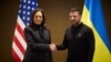Віцепрезидентка США Камала Гарріс і президент України Володимир Зеленський на саміті миру, Бюргеншток, Швейцарія, 15 червня 2024 року