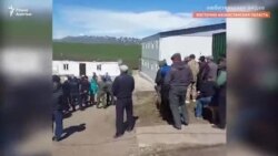 В Маралды вновь выступили против золотодобывающей фабрики. В ответ туда ввели полицию и СОБР