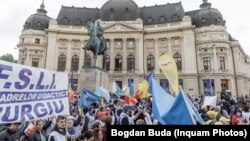 Profesorii sunt nemulțumiți mai ales de nivelul veniturilor din sistemul de educație și amenință cu o grevă generală.