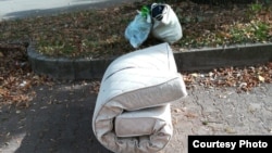 Ming je na migrantskom putu imao malo osobnih stvari.